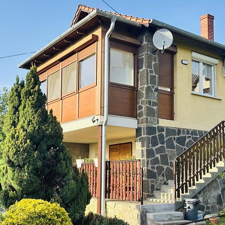 Panoráma Apartmanház Sarvar Exterior foto