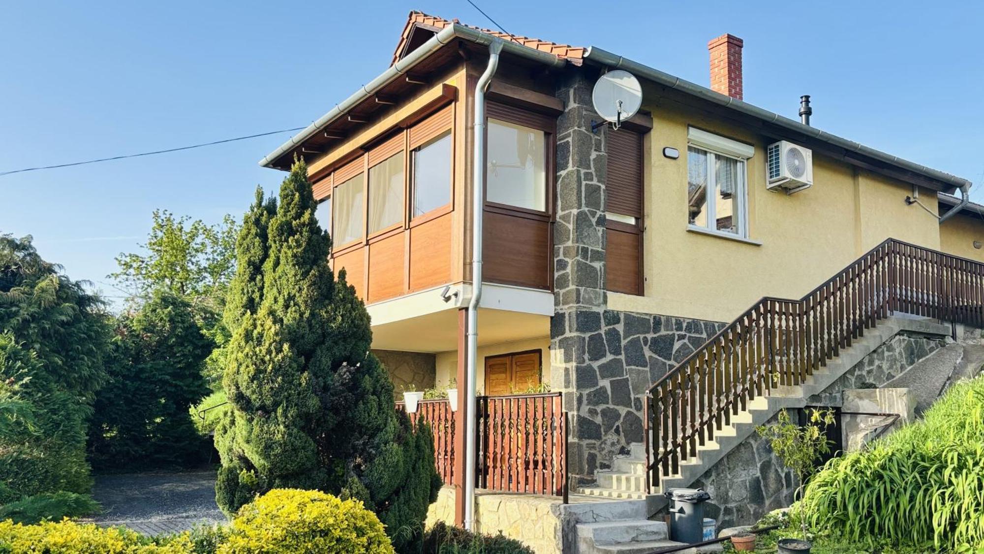 Panoráma Apartmanház Sarvar Exterior foto