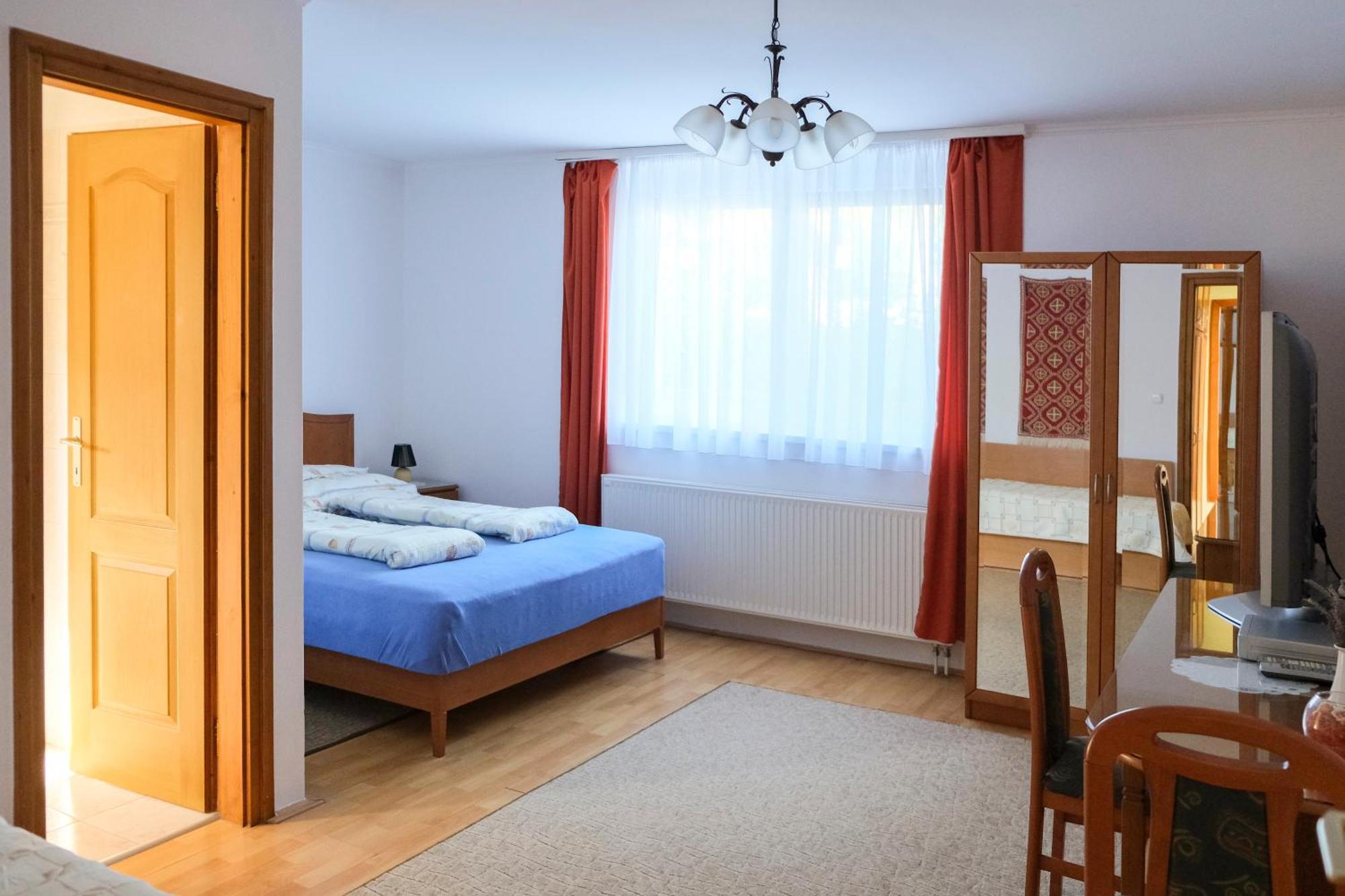 Panoráma Apartmanház Sarvar Exterior foto