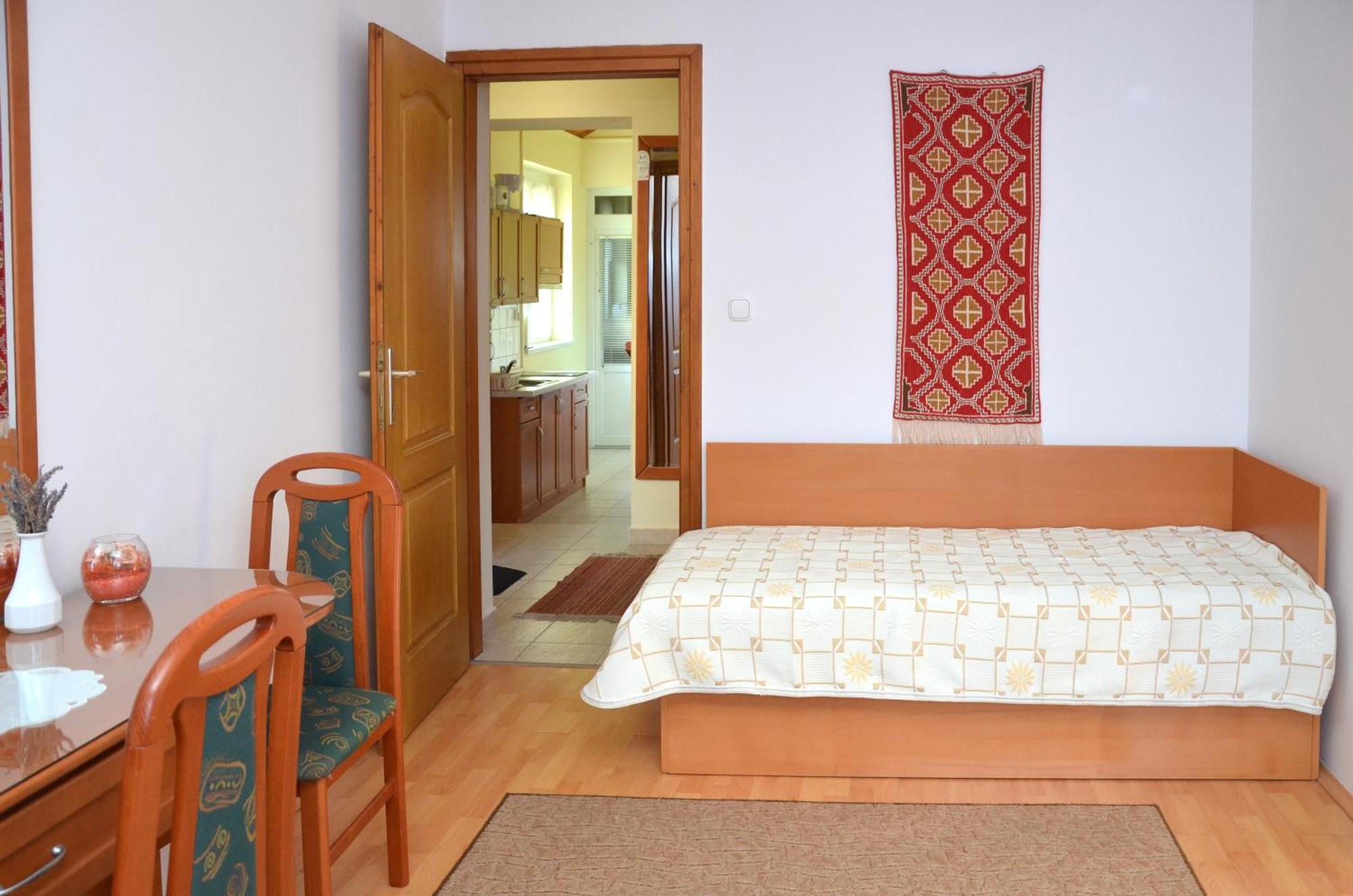 Panoráma Apartmanház Sarvar Exterior foto