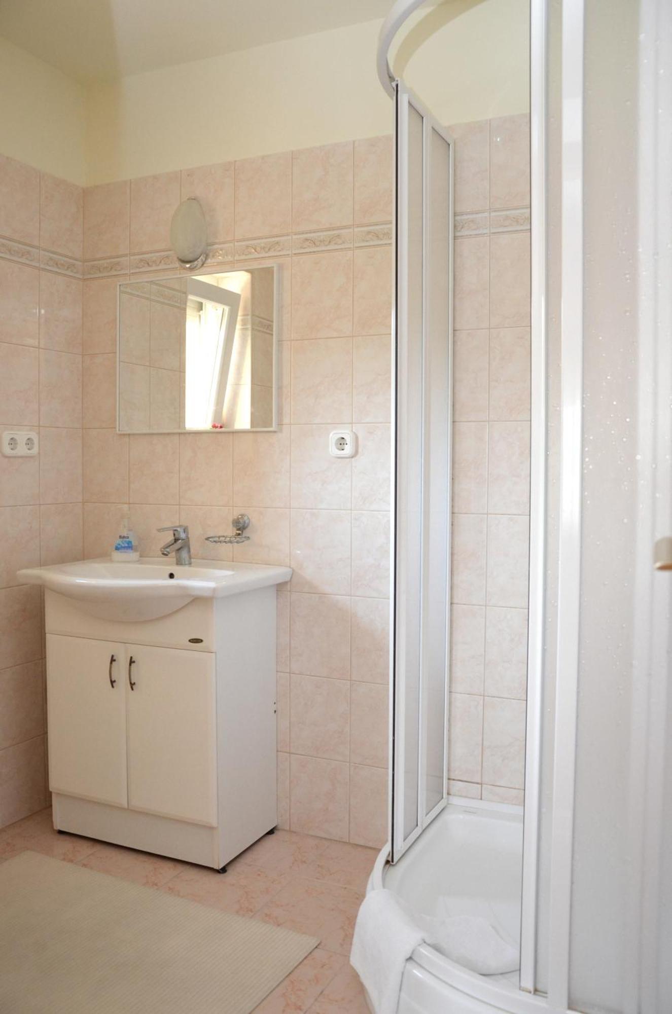 Panoráma Apartmanház Sarvar Exterior foto