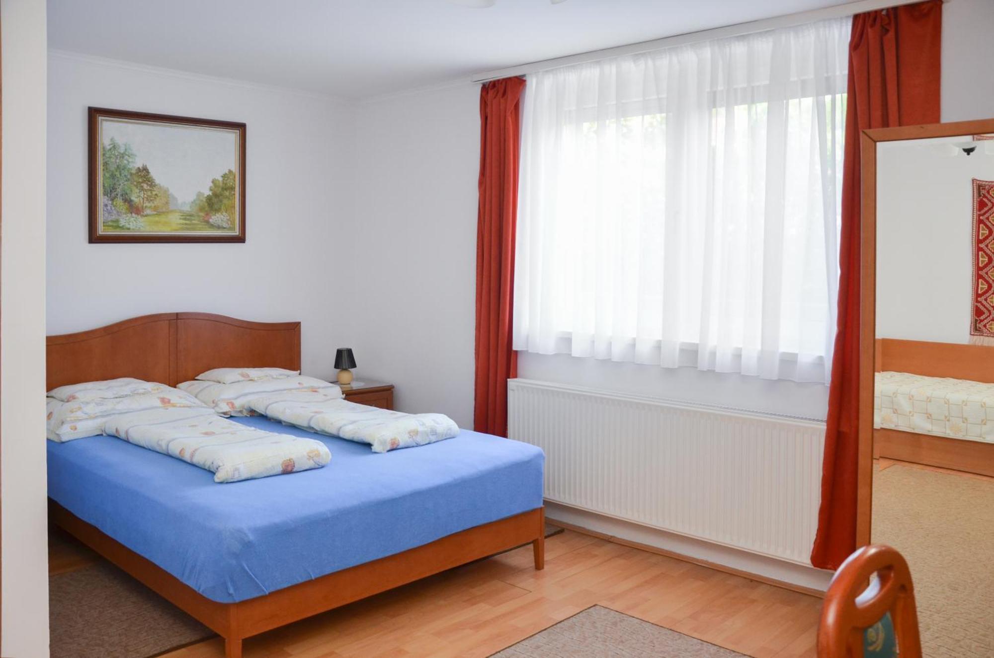 Panoráma Apartmanház Sarvar Exterior foto